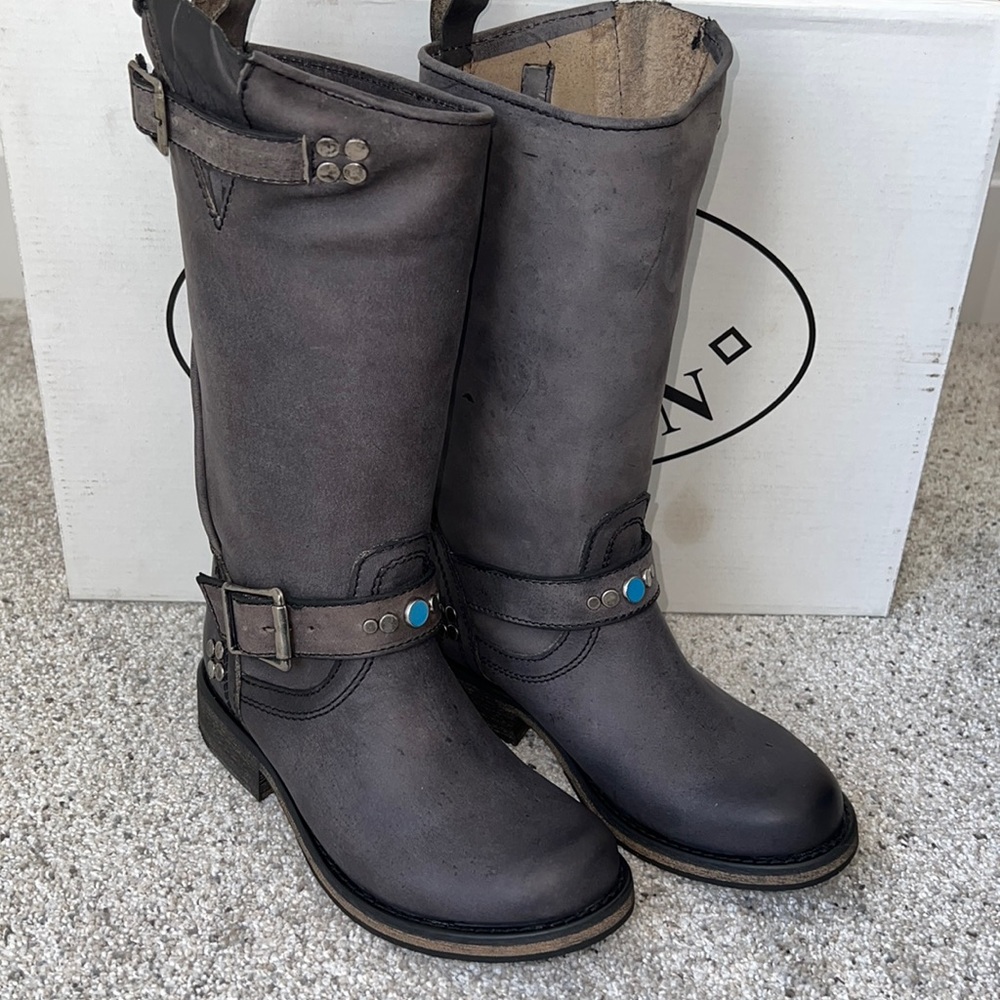 AUTH NIB Steve Madden Fabble Harness Engineer Boots US 5.5